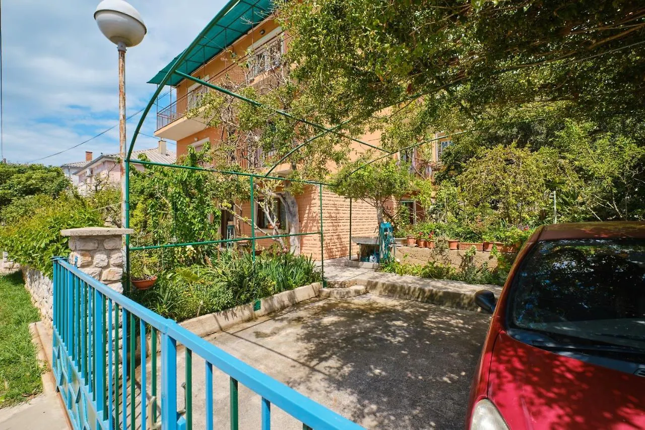 Apartments With A Parking Space Mali Losinj